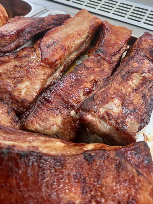 PEČENA REBRA SA SLANINOM 1KG